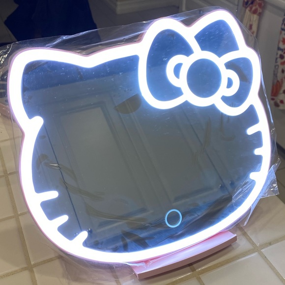 Impressions Hello Kitty mirror - Picture 6 of 6